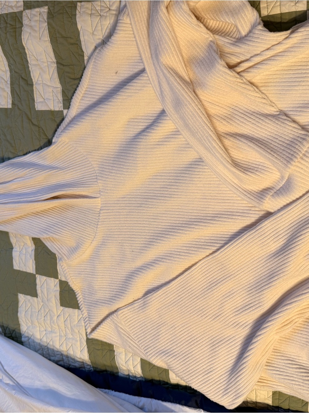 NWOT alo yoga Muse Cream Ribbed Women's Sweat set